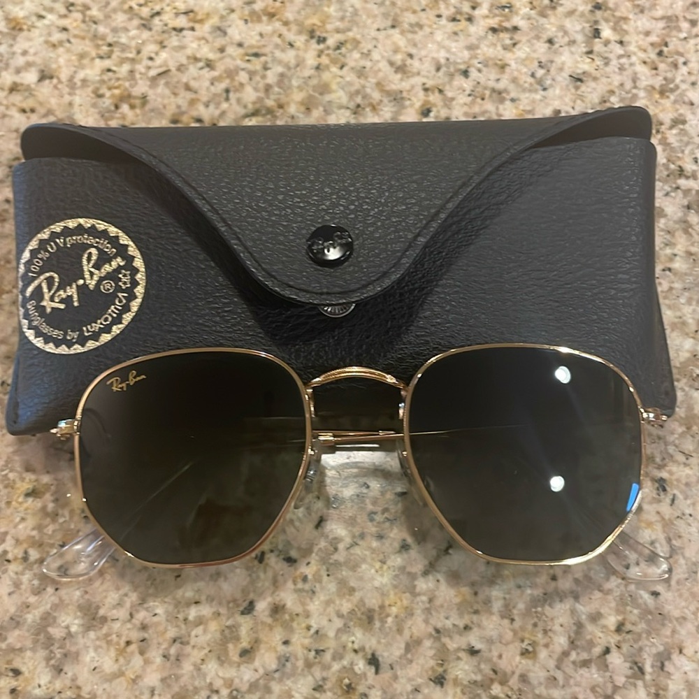 Ray-Ban Hexagonal Flat Lenses Gold with Green Lenses